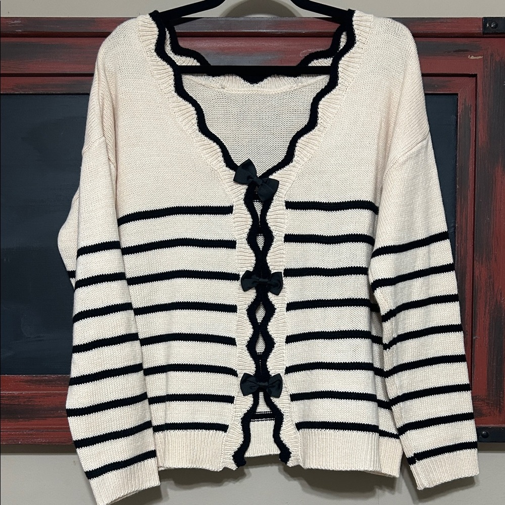 Cream and Black Striped Scallop-Trim Cardigan with Bow Details